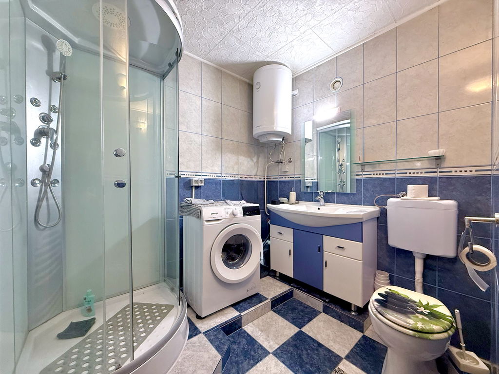 e1-5__zpXq3AP9-1900x1425