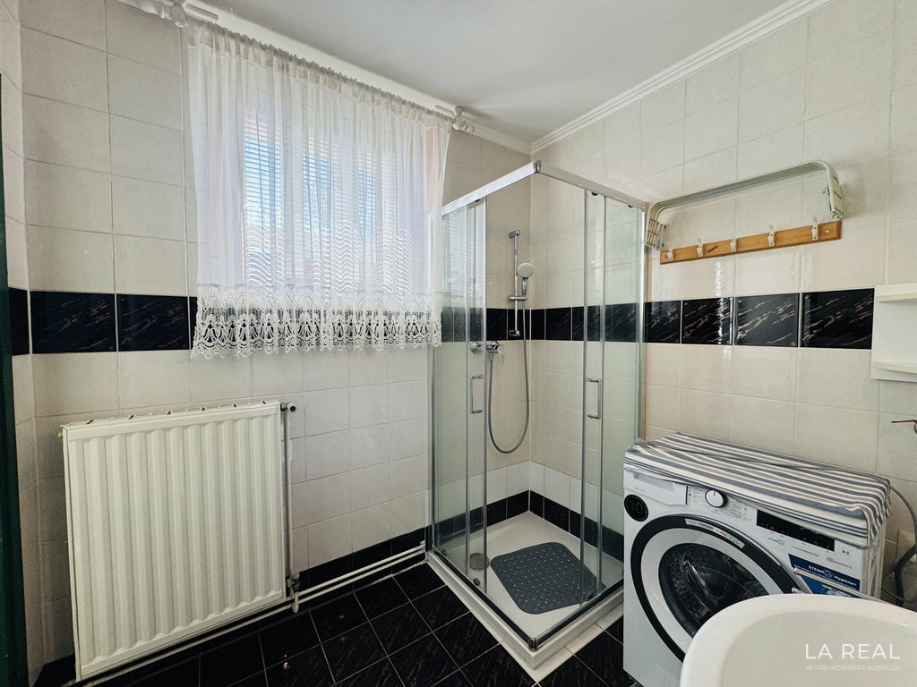 img-4367z9vlhzcc__69e7996d446ee