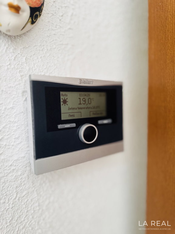 img-4386eyrxluzj__69e79976f00e8