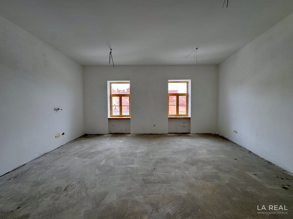 img-8322__d3dnOh9f-4032x3024