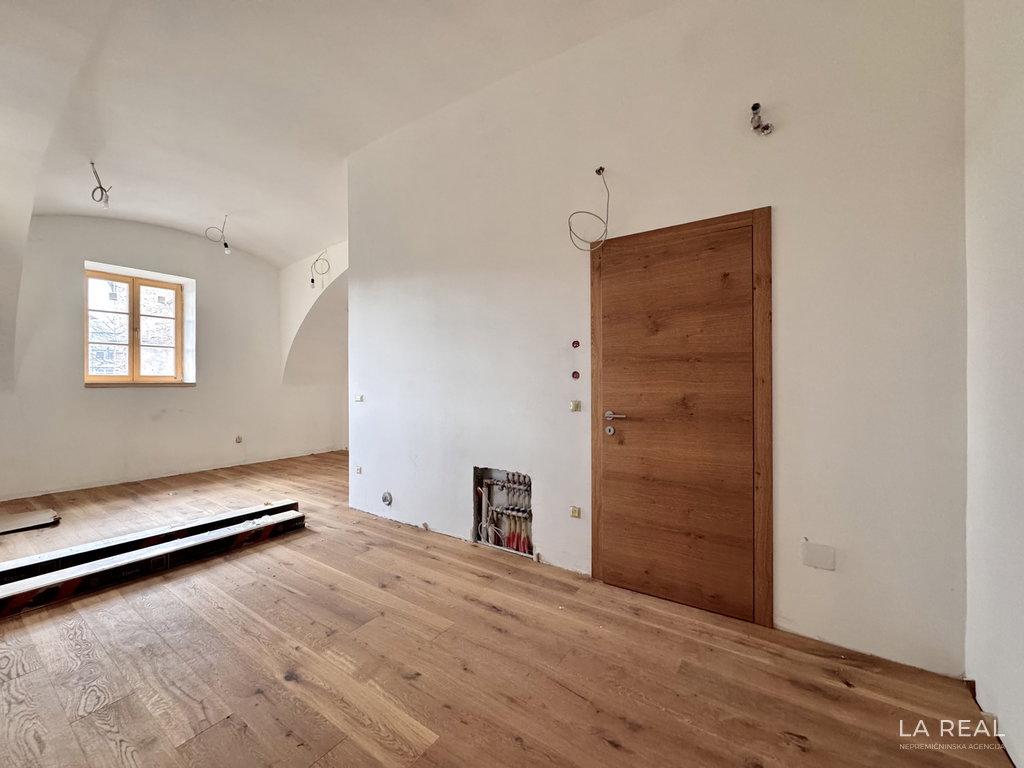 img-9369ibj1mjiu-4032x3024__69d1822626b89