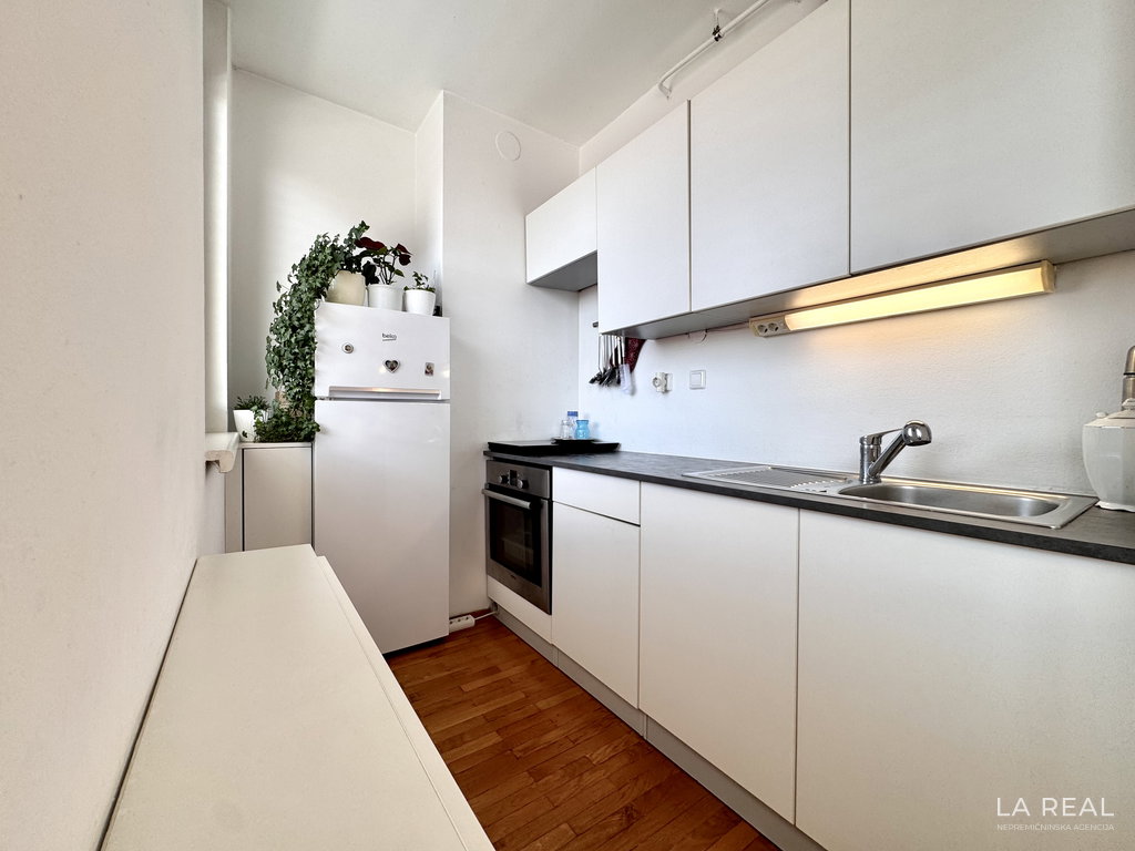 img-9528__Rb8IWQ24-4032x3024