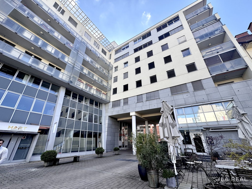 img-9564__17vPnHNm-4032x3024