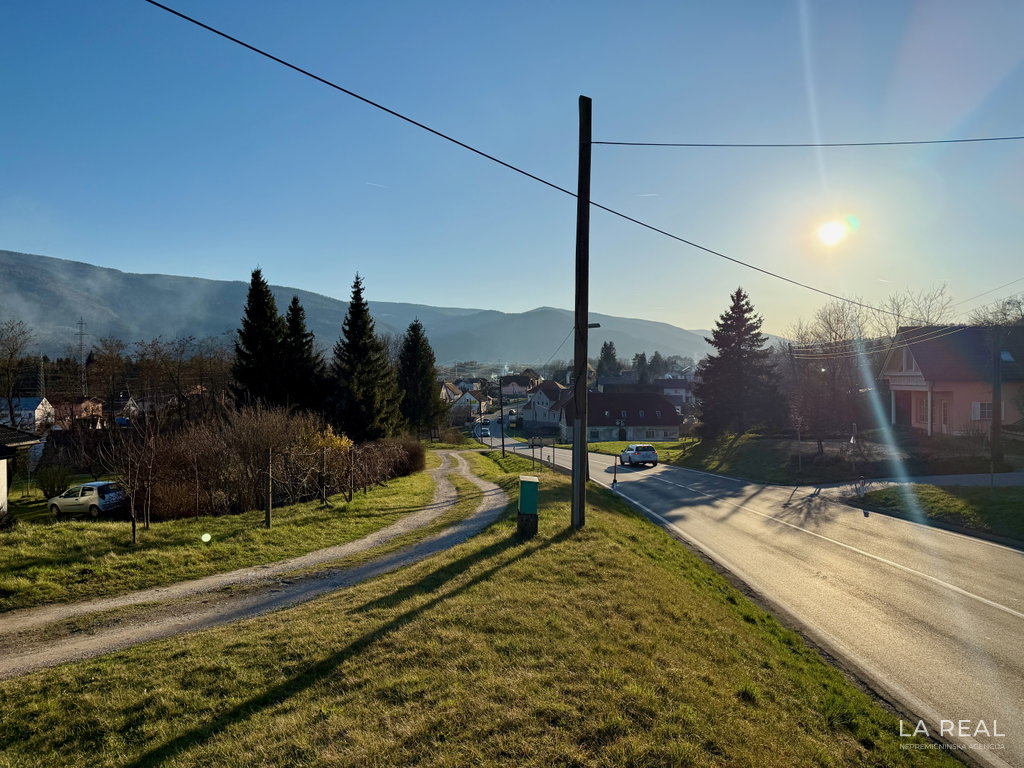 photos-23__q5Nb47ii-5712x4284